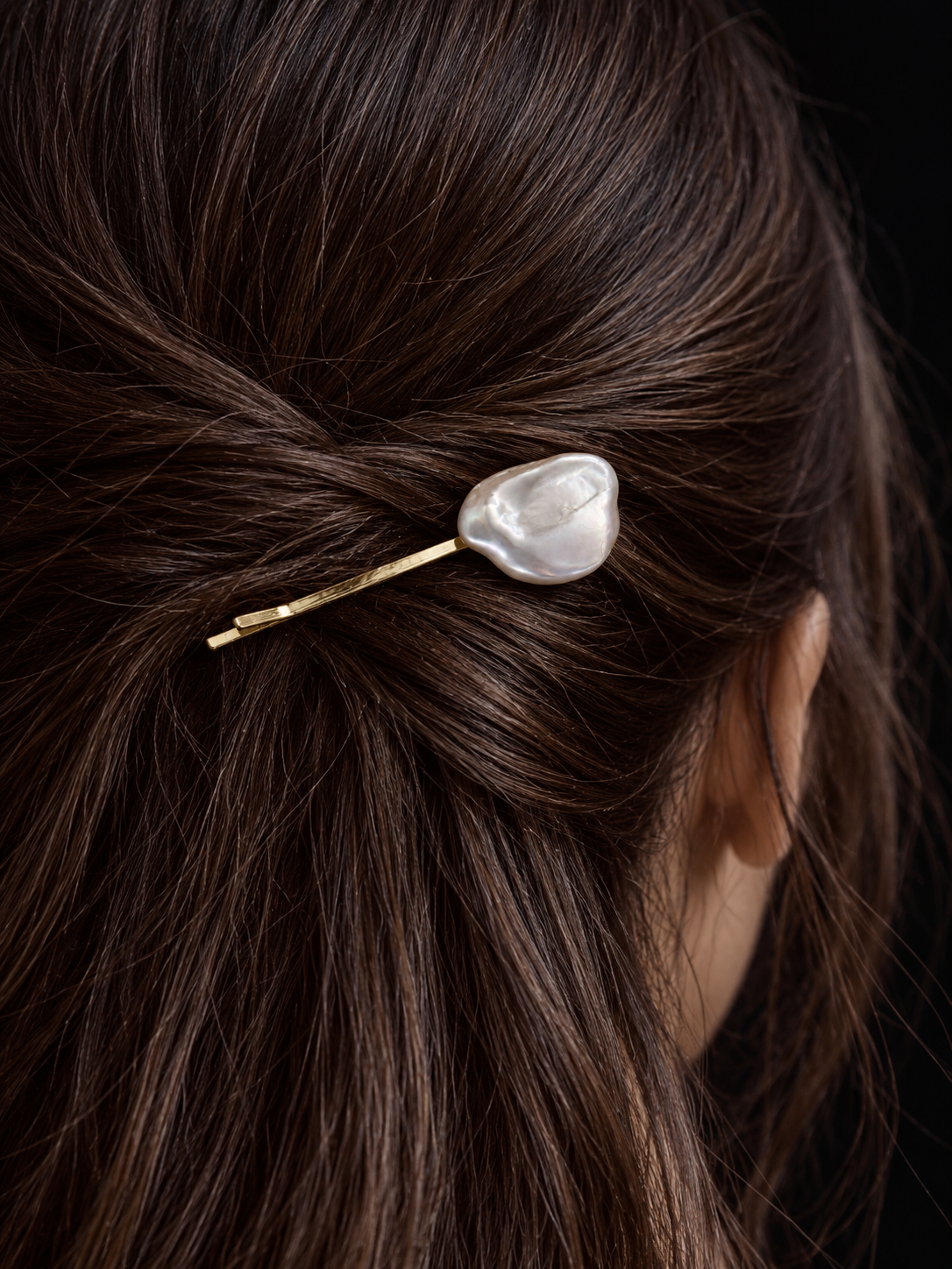 Single Baroque Pearl Hair Clip | UMI