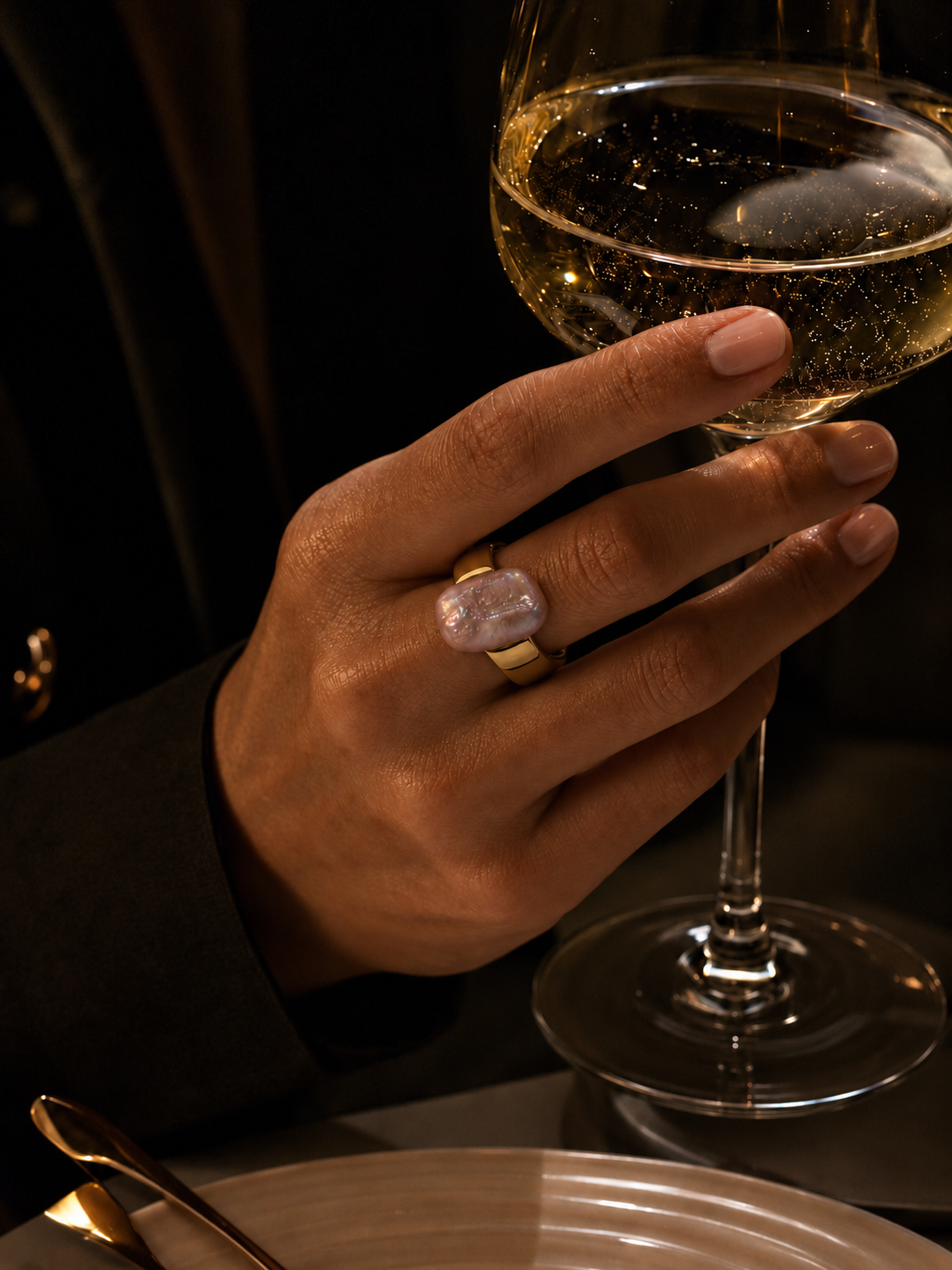 Natural Purple Aurora Baroque Pearl Ring | CHAMPAGNE