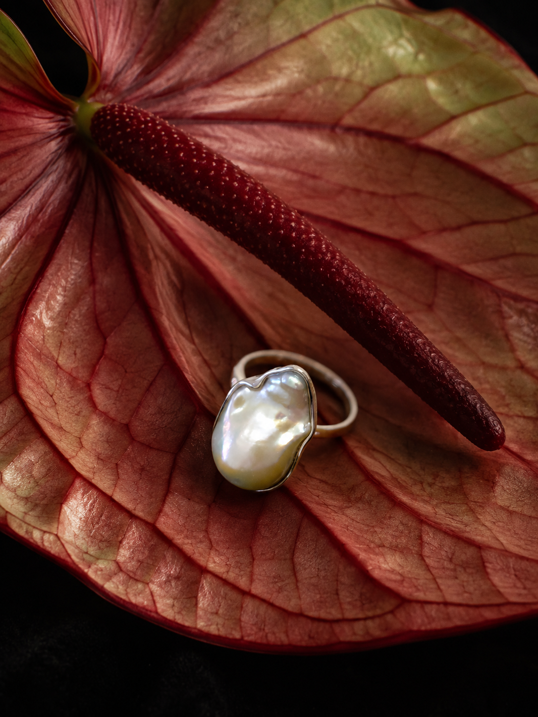 Adjustable Baroque Pearl Ring in 925 Sterling Silver | OYSTER