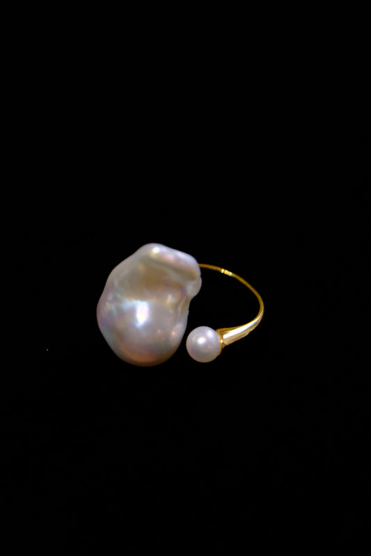 TRINITY 2 Pearls 16mm Large Baroque golden ring