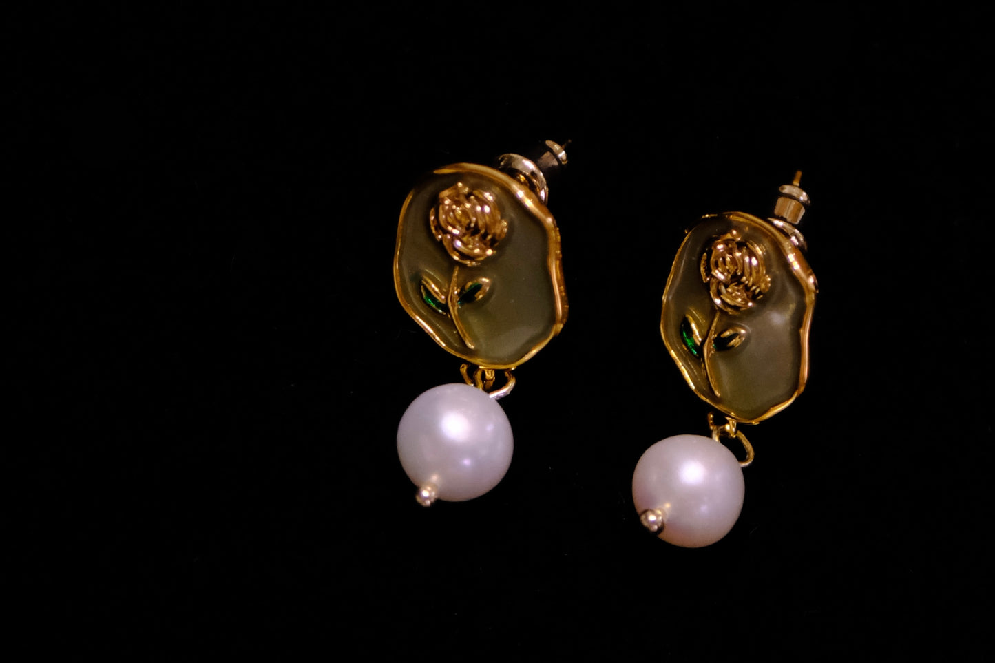 Tuscany Oil Painting with Real Pearl 18K Golden Green Earrings